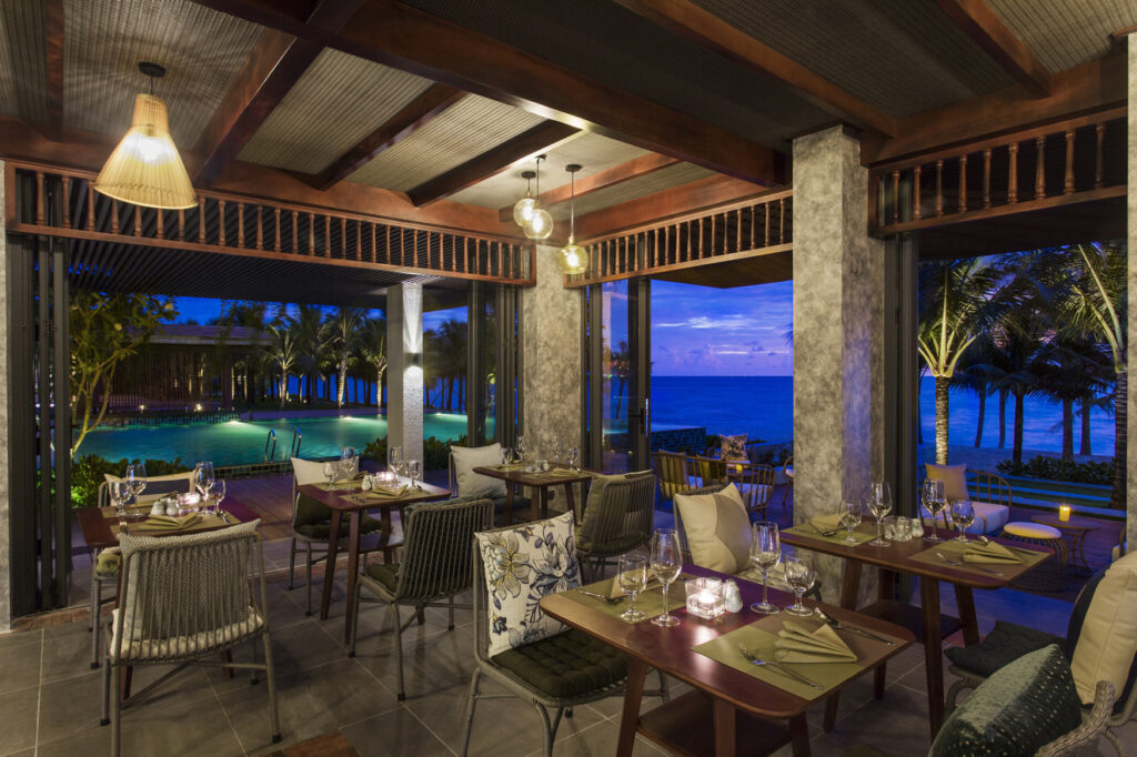 restaurant dusk