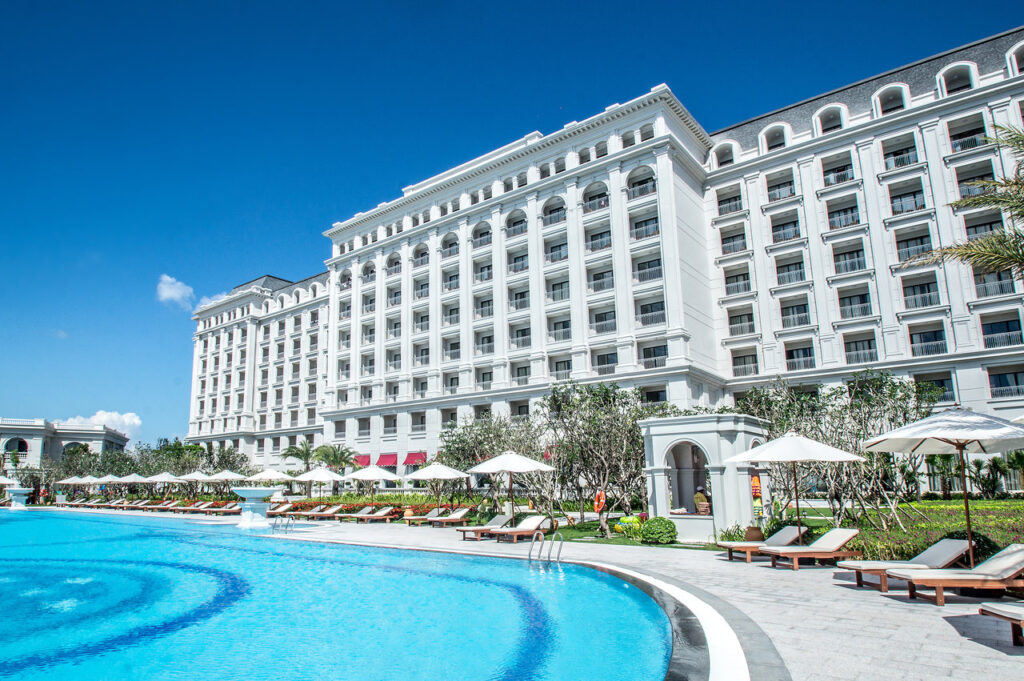 Combo Sheraton Phú Quốc 2 ngày 1 đêm + Vinwonder & Safari