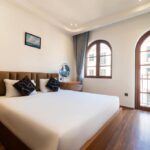 Chi tiết các hạng phòng và giá phòng Sóng and Sun Phu Quoc Hotel năm 2026